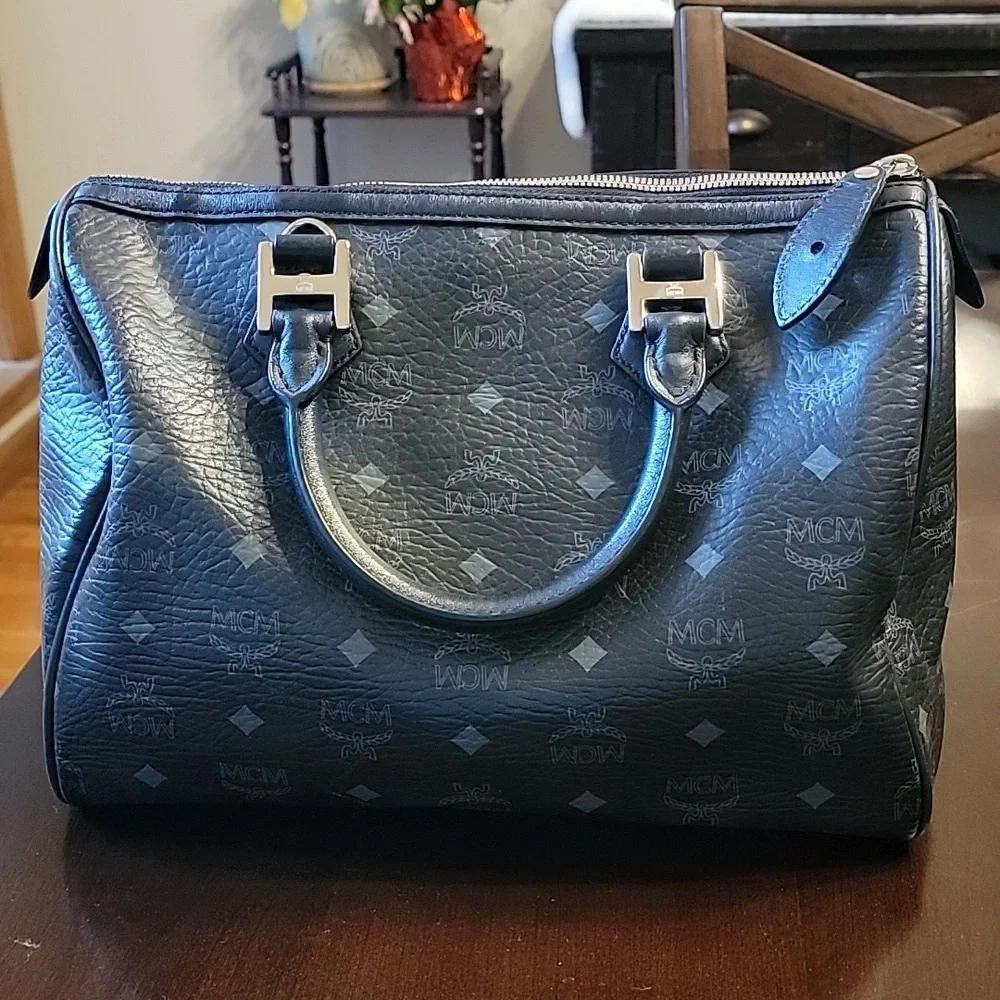 MCM Boston Stark - Picture 5 of 14